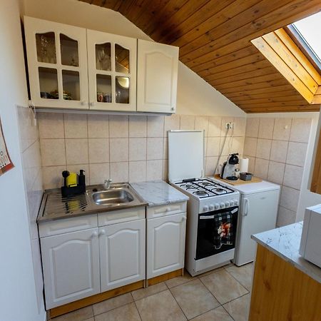 Kismokus Apartman Eger Exteriér fotografie