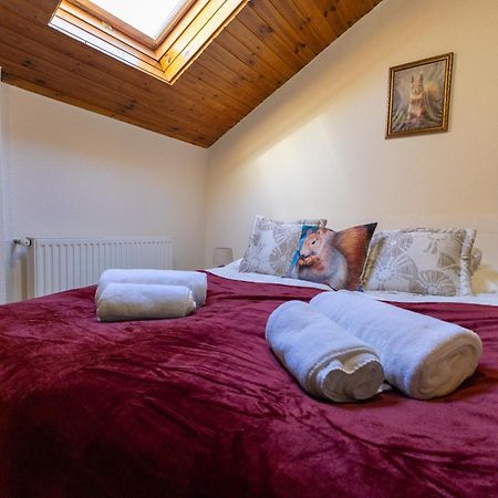 Kismokus Apartman Eger Exteriér fotografie