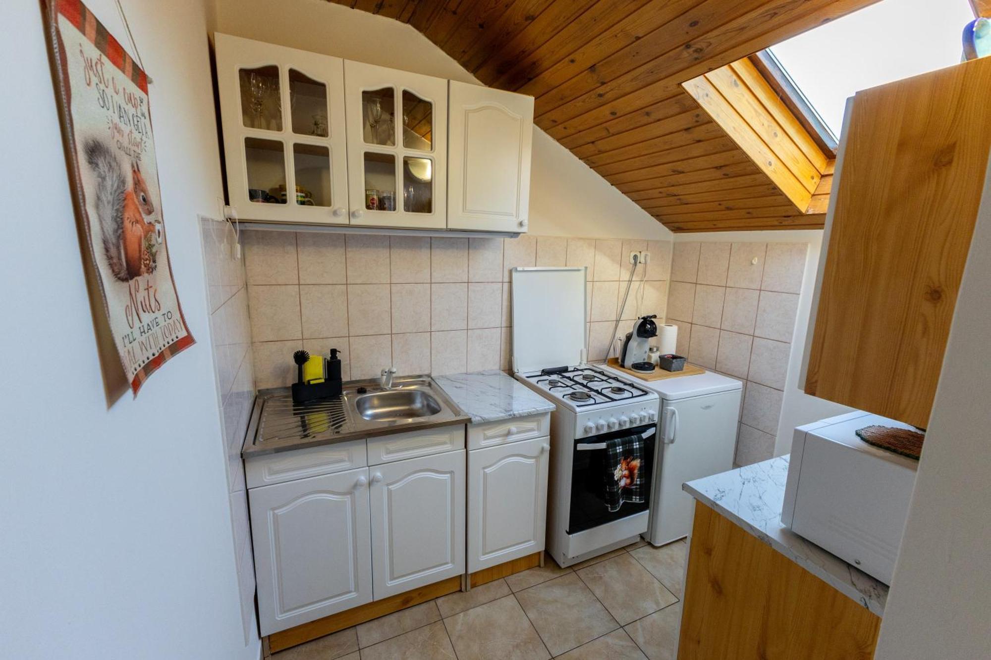 Kismokus Apartman Eger Exteriér fotografie